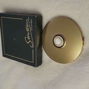 Stratton Single Mirror Powder case